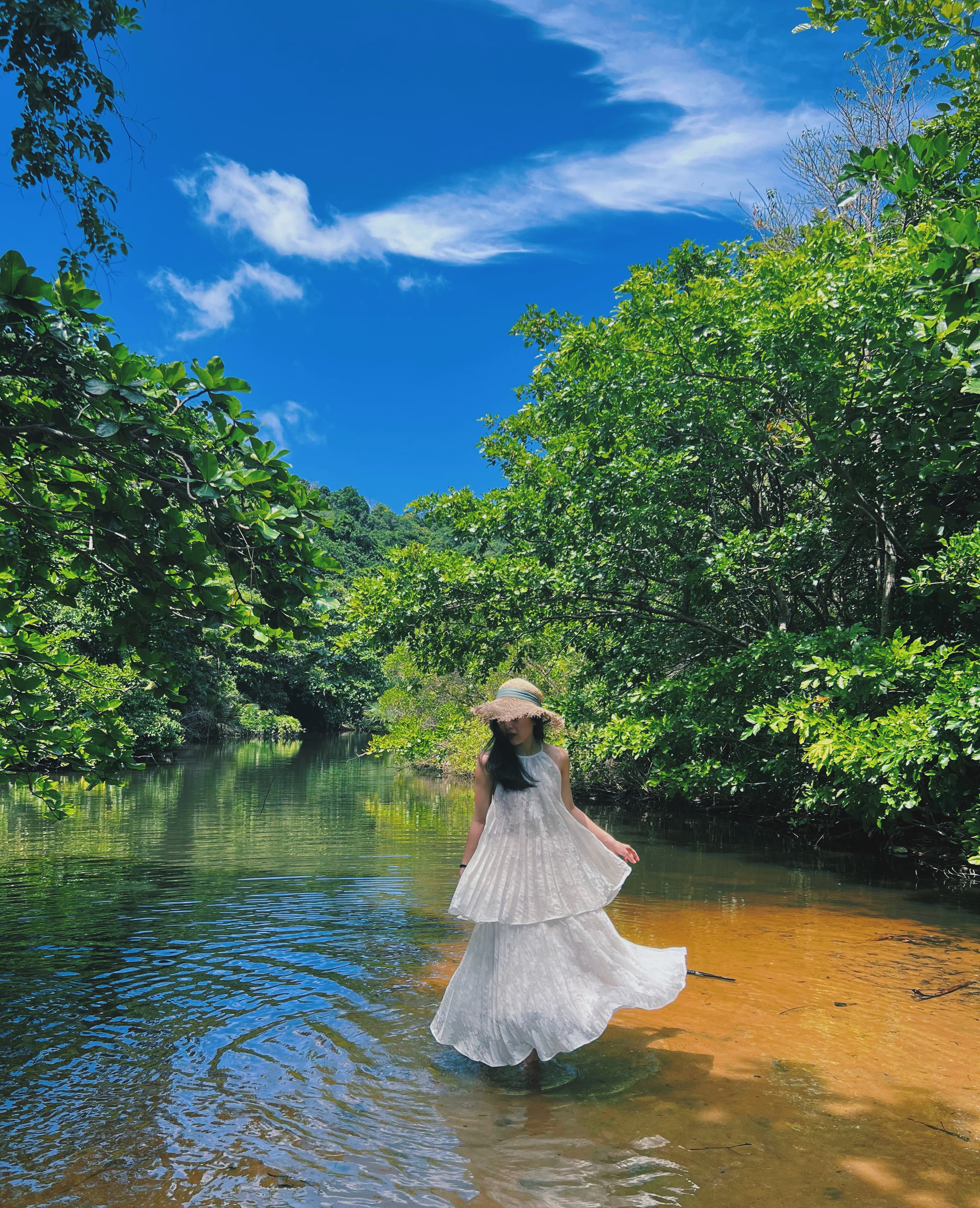 váy checkin du lịch Côn Đảo