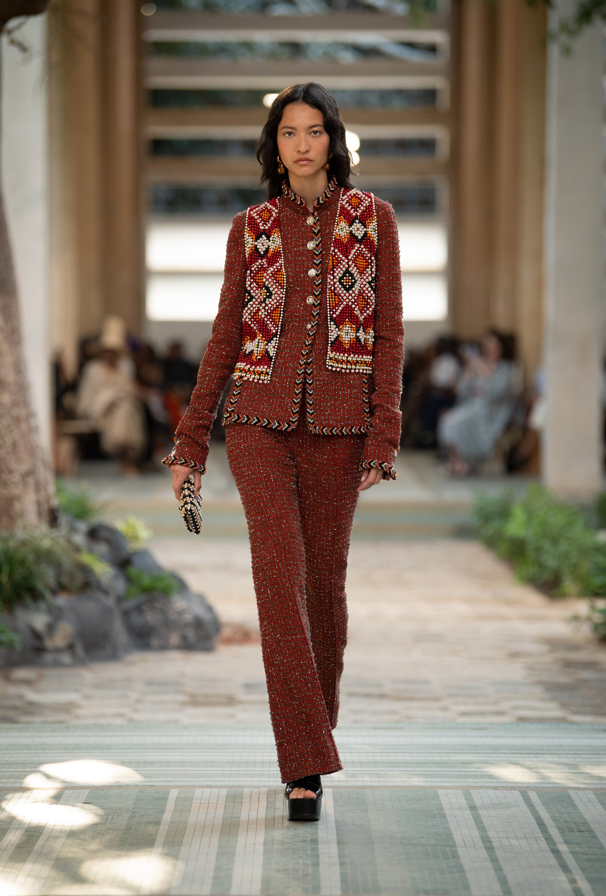 CHANEL Dakar metier dart show